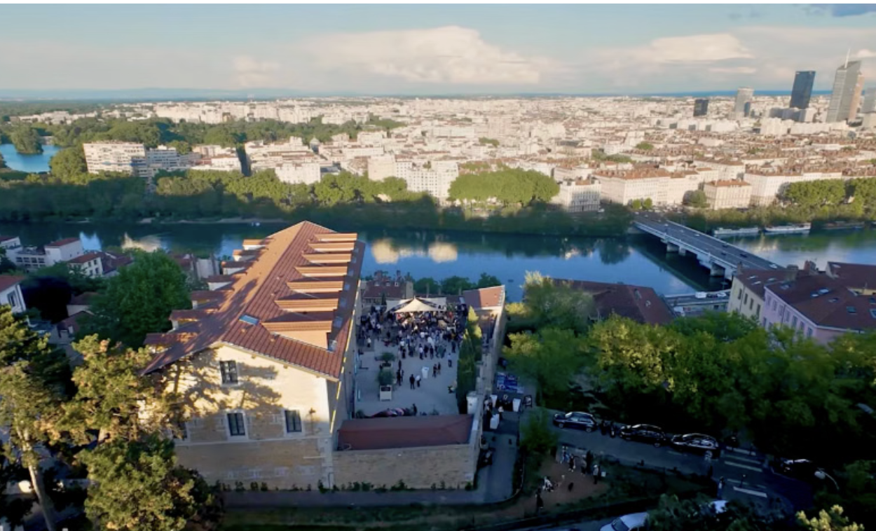 Le Fort Lyon, lieu team building avec vue panoramique et espace événementiel moderne